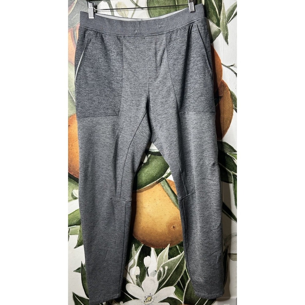 Lululemon Men's Medium Gray Textured Tech Pants Tapered Athleisure Train Pockets